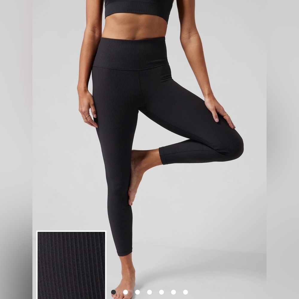 Athleta Ribbed Elation black legging tight - like new, sz L, high rise